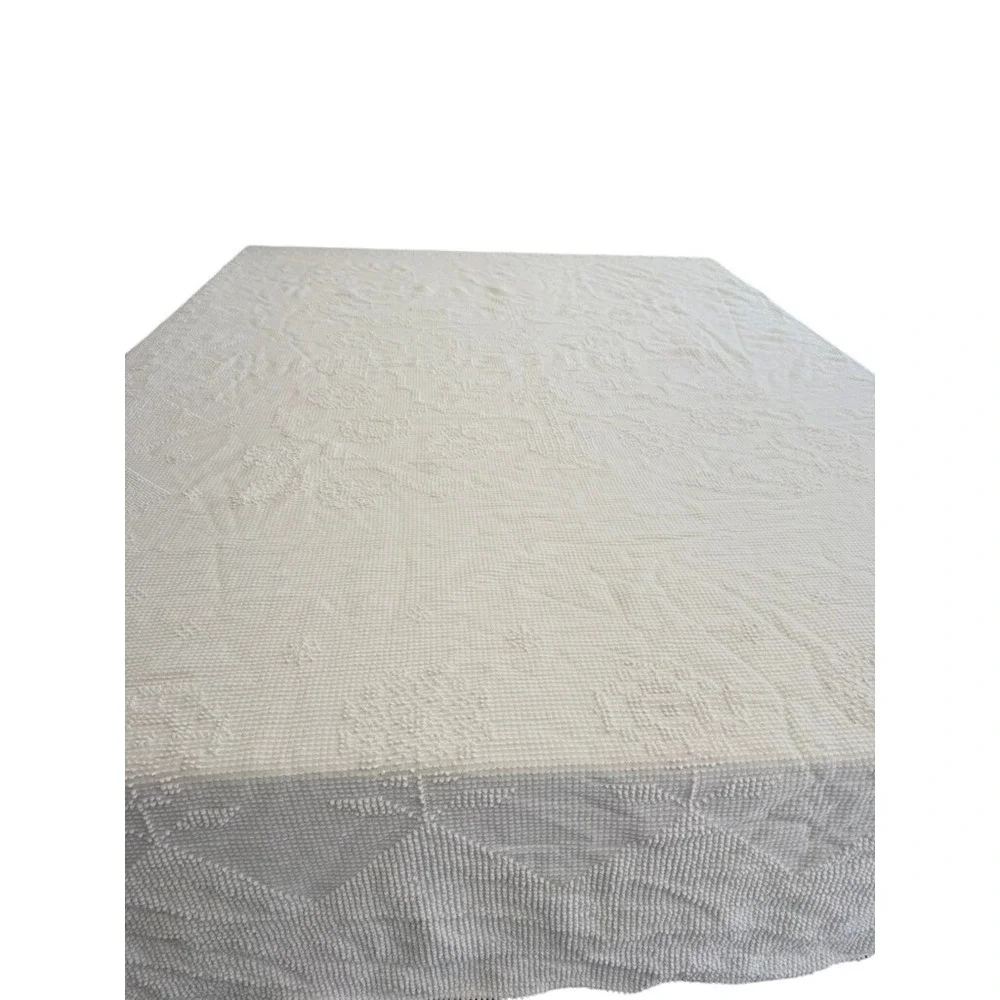 VTG!  Morgan Jones White Chenille Hobnail Floral‎ Bedspread Fringe Queen READ!!
